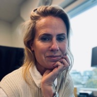 Demo Group Employee Julia Hanson's profile photo