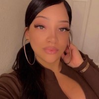 Destani Robinson Email & Phone Number