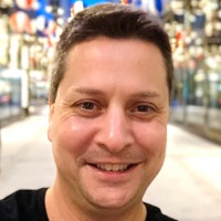 E-mail e número de telefone de Mike Dahn