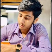 SourceCode Employee Abraham Russell's profile photo