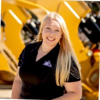 Mobile Track Solutions Employee Karlee Ihde's profile photo