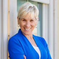 Terri Everhart Email & Phone Number
