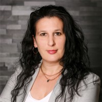 Melanie Blum Email