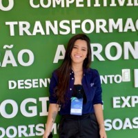 Victória Corrêa Email