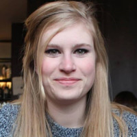 Iris Möller Email
