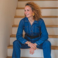 Caroline Buisson Email & Phone Number
