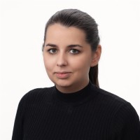 Júlia Balogh Email