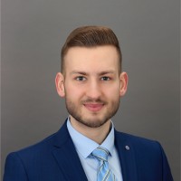 Lukas H. Email