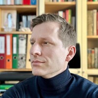 Michal Szlachta Email