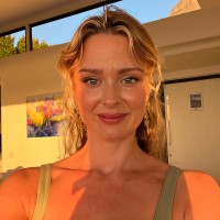 Rebecca Warwick Email