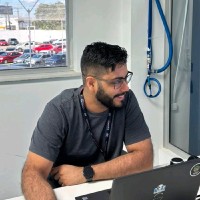 Davi Castro Email