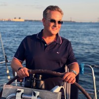 E-mail e número de telefone de Aric Ackerman