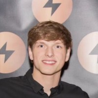 You Move Me Employee Max Smits's profile photo