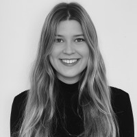 Larissa Badofszky Email & Phone Number