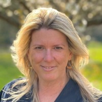 Julie Woodward Email & Phone Number