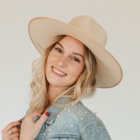 PufCreativ Employee Chelsea Bates's profile photo