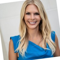 Luxury Partners Realty Employee Jennifer Souza's profile photo