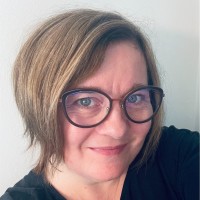Riikka Perälahti Email