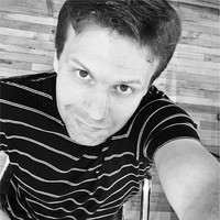 Max Komyshenko Email