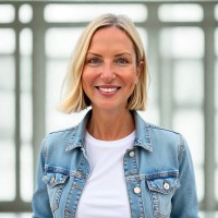 John Paul Mitchell Systems Employee Claudia Smith's profile photo