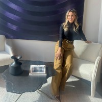 Douglas Elliman Real Estate Employee Amanda Malone's profile photo