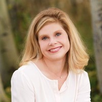 Anna Robbins Email & Phone Number