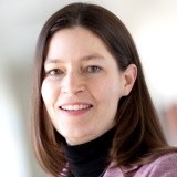 Allianz Global Investors Employee Julia Backmann's profile photo