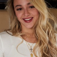 Diana Calheiros Email & Phone Number