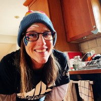 Emily Hinck Email & Phone Number