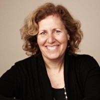 Ignite! Reading Employee Laurie Kahn's profile photo