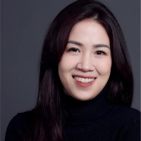 Databricks Employee Linh Pham's profile photo