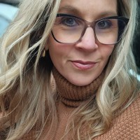 Real Graphics Employee Melissa Girlinghouse's profile photo