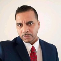 Arrowok Authentic Employee Eddie Velez's profile photo