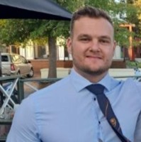 Corné Botha Email