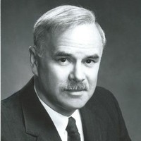 Stephen Lux E-Mail & Telefonnummer