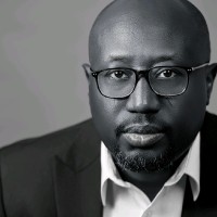 E-mail e número de telefone de James-Adeyinka Shorungbe