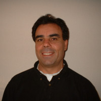 Azzouz Nezar