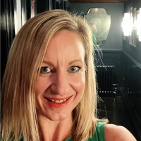Davinia Hoddinott Email