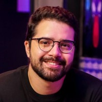 Lucas Vieira Email