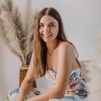 D2V Performance Marketing Employee Victoria Bernatzik's profile photo