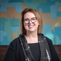 Connie Wolfe Email & Phone Number