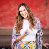 Salina Mae Email & Phone Number