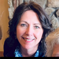 Shelli Sutton Email & Phone Number