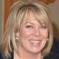 Lisa Vecerka Email & Phone Number