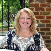 The Scarlet Thread Store Employee Kim Whitlock's profile photo