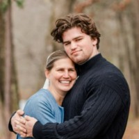 Cenvar Roofing Employee Wendy Good's profile photo
