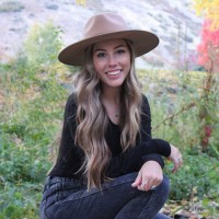Samantha Peck Email & Phone Number