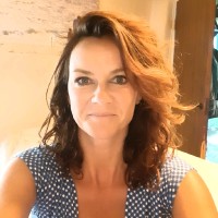Kim Daniels Email