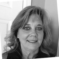 Carrie McCloud Email & Phone Number