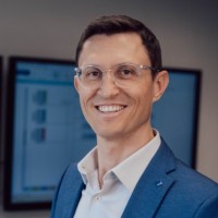 Viktor Burghardt Email